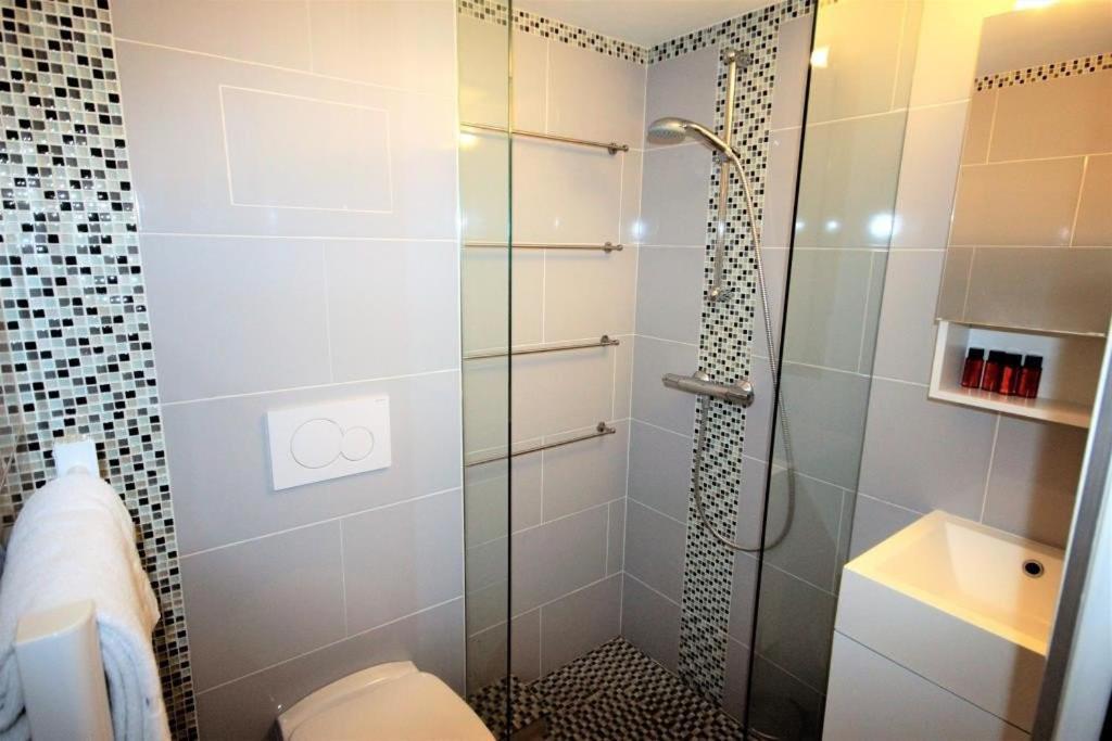 Beautiful And Cozy Apartment In The Heart Of Κάννες Εξωτερικό φωτογραφία